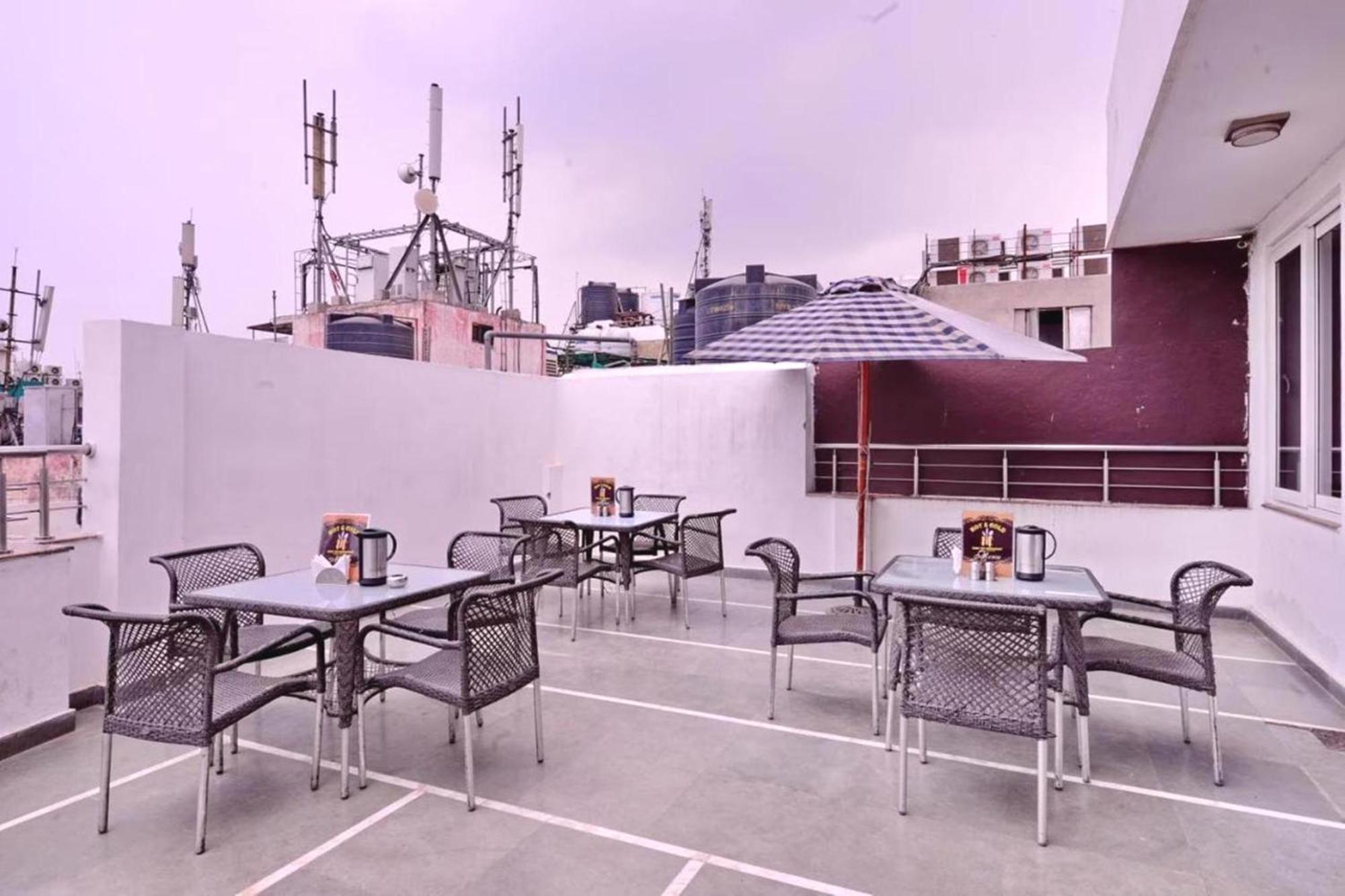 Hotel Emporio View - New Delhi Railway Station - Paharganj Exterior photo